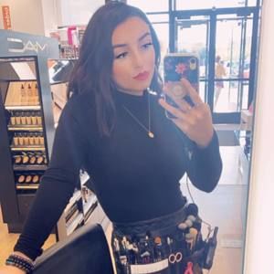 Meet your Posher, Rayann